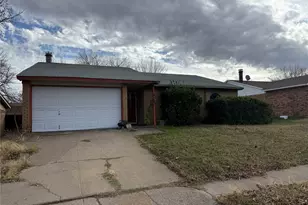 7405 Lea Pl, Fort Worth, TX 76140 - Photo 1