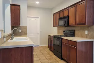 806 Bens Dr, Anna, TX 75409 - Photo 2