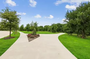 16361 Weatherwood Dr, Frisco, TX 75035 - Photo 18