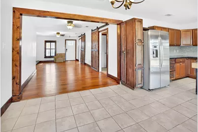 316 W Rucker Street, Granbury, TX 76048 - Photo 16