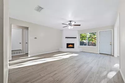 2742 E Pepperidge Drive, Lancaster, TX 75134 - Photo 8