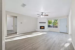 2742 E Pepperidge Dr, Lancaster, TX 75134 - Photo 8