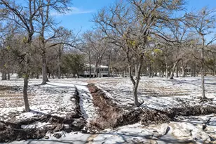 705 Lost Hunters Canyon, China Spring, TX 76633 - Photo 18