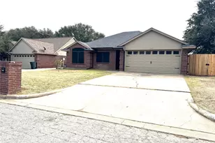 1519 Hayloft Ln, Granbury, TX 76048 - Photo 2