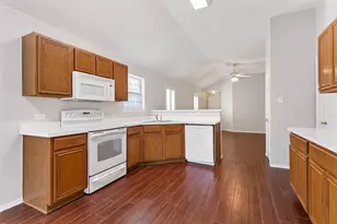 12141 Thicket Bend Dr, Fort Worth, TX 76244 - Photo 10