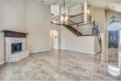 7311 Padilla, Grand Prairie, TX 75054 - Photo 4