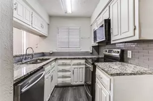 1804 Highbrook Ct, Garland, TX 75044 - Photo 2