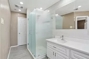 3917 Country Meadows Cir, Granbury, TX 76049 - Photo 14