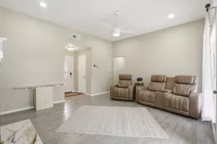 3917 Country Meadows Cir, Granbury, TX 76049 - Photo 6