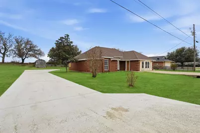 3917 Country Meadows Circle, Granbury, TX 76049 - Photo 12