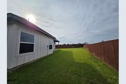 204 Cliff Court, Godley, TX 76044 - Photo 26