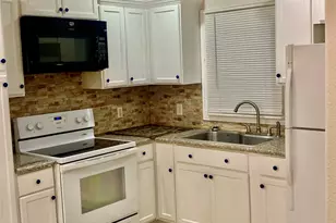 2051 Shortal St, Dallas, TX 75217 - Photo 6