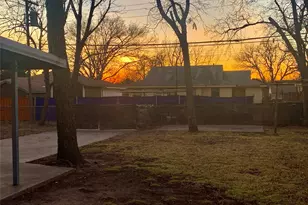 2051 Shortal St, Dallas, TX 75217 - Photo 10