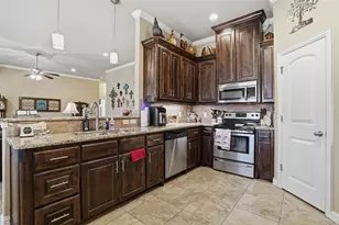 306 Donna Cir, Granbury, TX 76049 - Photo 12