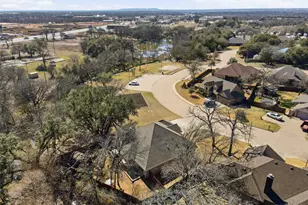 306 Donna Cir, Granbury, TX 76049 - Photo 30