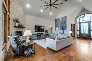 217 The Falls Dr, Sunnyvale, TX 75182 - Photo 2