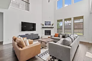 1526 Wild Indigo Dr, Mansfield, TX 76063 - Photo 8