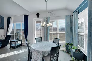 320 Berkeley Dr, Waxahachie, TX 75167 - Photo 10