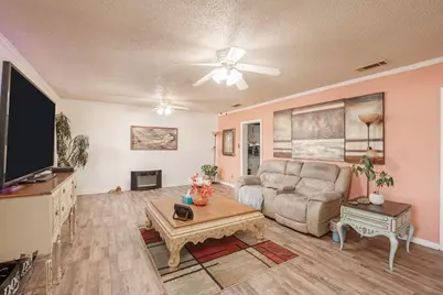 411 N Winnsboro Street, Quitman, TX 75783 - Photo 4