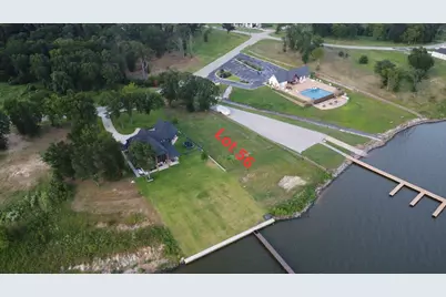 1582 Shoreline Drive, Mabank, TX 75143 - Photo 4