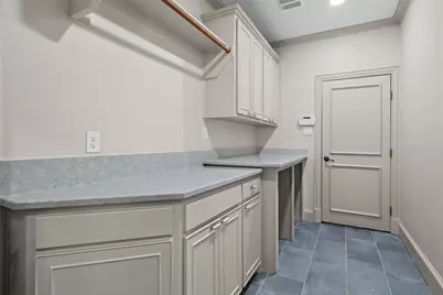 1925 Manor Way Drive, Mansfield, TX 76063 - Photo 18