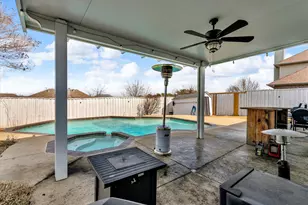 233 Keswick Ln, Mesquite, TX 75150 - Photo 2