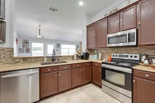 617 Creek Point Dr, Saginaw, TX 76179 - Photo 14