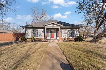 700 Euclid Street, Cleburne, TX 76033 - Photo 1