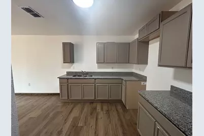 510 S 10th #2, Haskell, TX 79521 - Photo 4