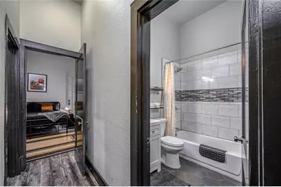 1111 E Houston, Sherman, TX 75090 - Photo 18