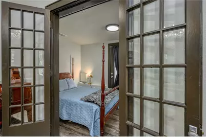 1111 E Houston, Sherman, TX 75090 - Photo 22