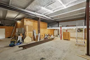 2250 County Rd 913, Joshua, TX 76058 - Photo 10