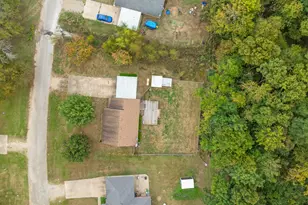 302 Cripple Creek, Powderly, TX 75473 - Photo 18