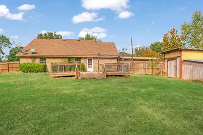 302 Cripple Creek, Powderly, TX 75473 - Photo 2