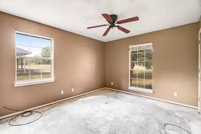 302 Cripple Creek, Powderly, TX 75473 - Photo 10