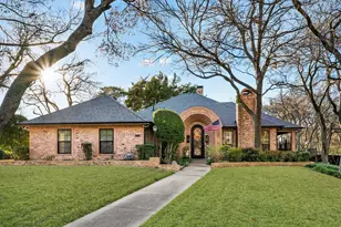 1747 Crescent Ln, Duncanville, TX 75137 - Photo 38