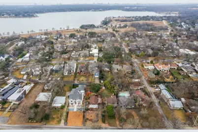 9235 E Lake Highlands Drive, Dallas, TX 75218 - Photo 26