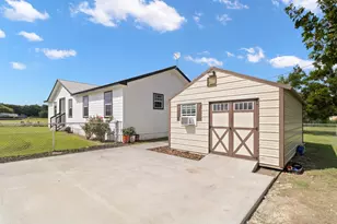 149 SW County Rd 0020, Corsicana, TX 75110 - Photo 1