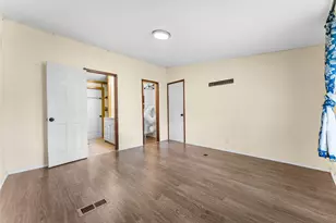 277 Deer Shadow Cir, Whitney, TX 76692 - Photo 4