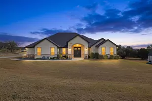 3036 Deer Ct, Weatherford, TX 76085 - Photo 2