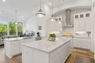 808 Bluestem Dr, Aubrey, TX 76227 - Photo 4