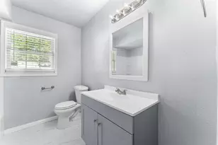 612 E 8th St, Kemp, TX 75143 - Photo 16