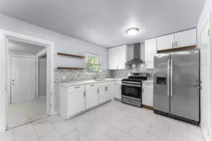 612 E 8th St, Kemp, TX 75143 - Photo 8