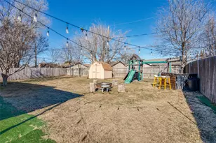 1415 Colonnade Dr, Arlington, TX 76018 - Photo 24