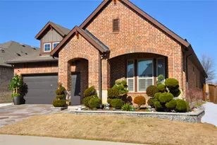 2615 High Bluff Dr, Mansfield, TX 76063 - Photo 2