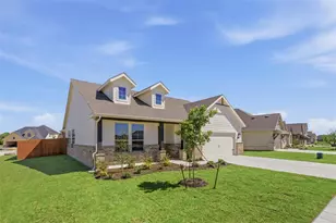 1221 Sabine River Ln, Springtown, TX 76082 - Photo 4