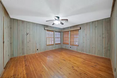 5000 Meadowbrook Drive, Fort Worth, TX 76103 - Photo 24