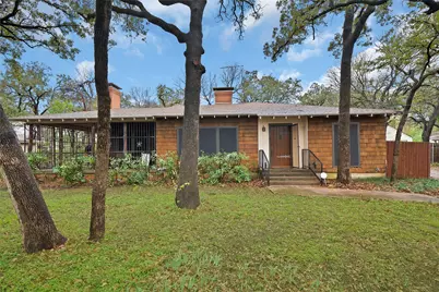 5000 Meadowbrook Drive, Fort Worth, TX 76103 - Photo 2