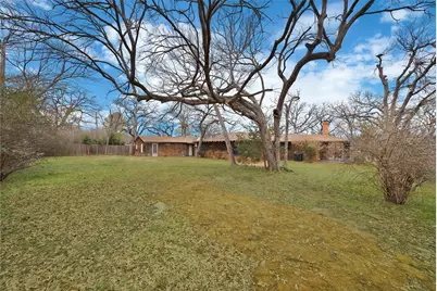 5000 Meadowbrook Drive, Fort Worth, TX 76103 - Photo 28