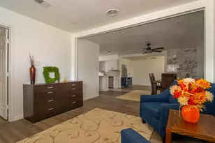 904 Dee Ln, Bedford, TX 76022 - Photo 4